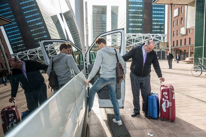 Vienna Airport private ROUND-TRIP Transfer - Drop-off at your accommodation: Door-to-door beats “last mile” math