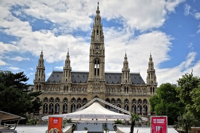 Vienna at First Glance a Private Walking Tour for First Timers - Meeting at your doorstep: why it matters in Vienna