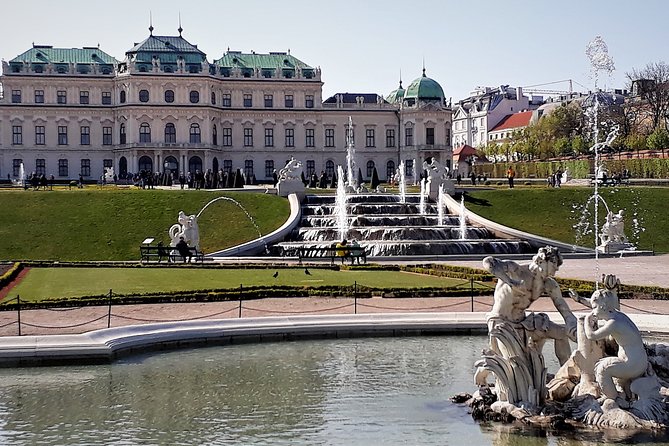 Vienna at First Glance a Private Walking Tour for First Timers - Stop-by-stop: from Belvedere views to St. Stephen’s messages