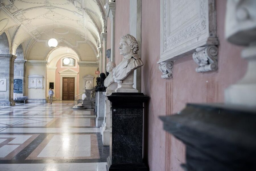 VIENNA AT NIGHT: PRIVATE PHOTO TOUR - Starting at the University of Vienna: first light, first frames, quick wins