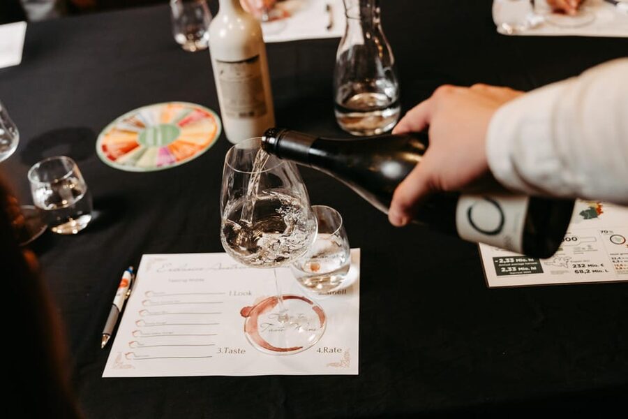 Vienna: Austrian Wine Tasting Evening - The Wines That Anchor the Night: Grüner Veltliner and Wachau Riesling