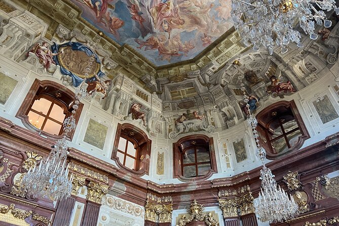Vienna Belvedere Museum Private Walking Tour with Licensed Guide - Upper Palace and gardens: don’t skip the building context