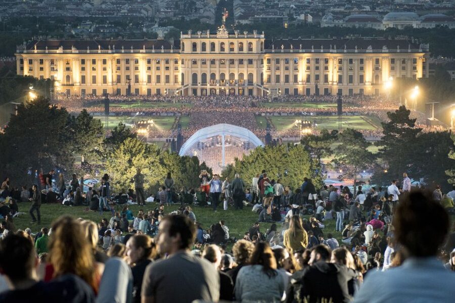 Vienna: Big Bus Evening Sightseeing Bus Tour with Live Guide - The 17:00 Departure: Great for Dusk, Better for Full Night (Depending on Season)