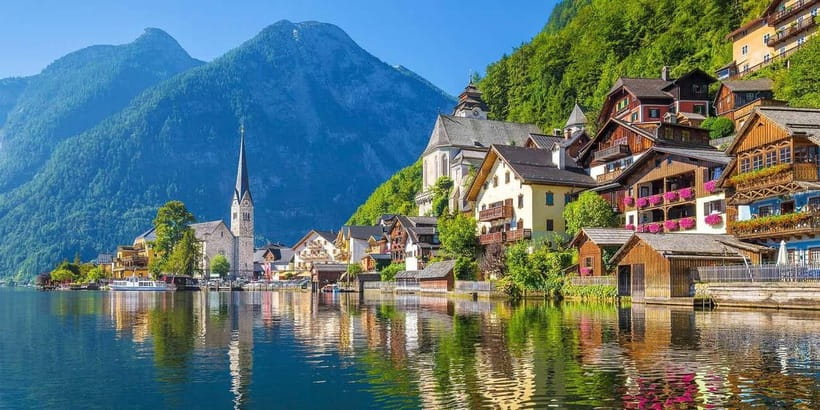 Vienna/Bratislava: Traunkirchen, Hallstatt & Salzburg Tour - Key highlights worth waking up for