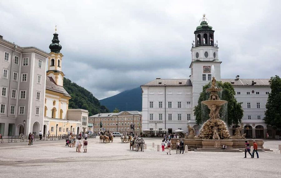 Vienna/Bratislava: Traunkirchen, Hallstatt & Salzburg Tour - Price and value: is $158 per person fair?