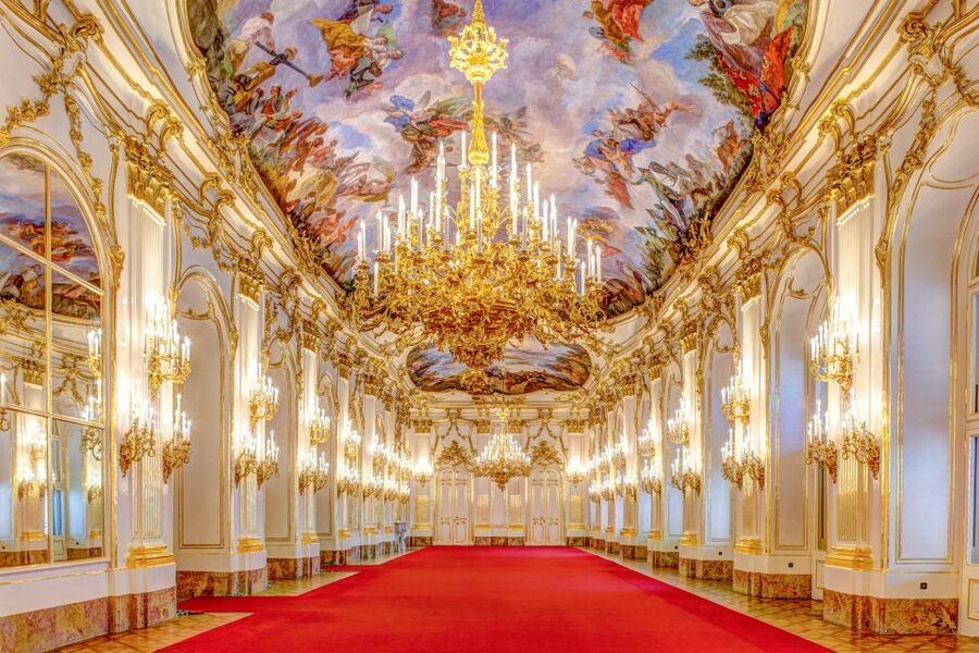 Vienna: Bus & Schönbrunn Palace Skip-the-Line Guided Tour - Starting Your Day at Vienna’s Opera Area (and Why the Meeting Point Matters)