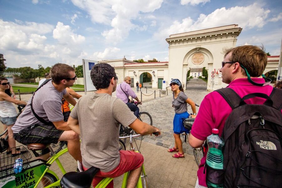 Vienna by Bike 3-Hour All-In-One City Bike Tour in English - Along the Danube Canal: a calmer stretch that keeps momentum