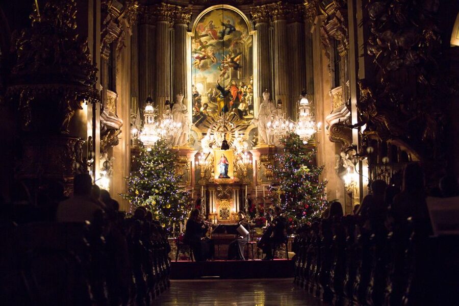 Vienna: Christmas & New Year's Concert in St. Peter's Church - Who should book this, and who should consider another option