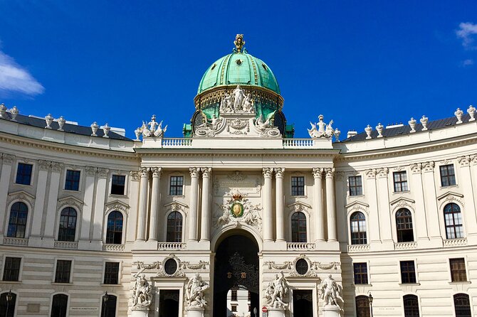Vienna Christmas Tour - Minoritenkirche nativity: the reflective pause you didn’t plan for