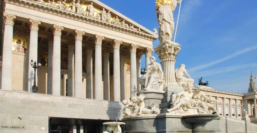 Vienna: City Center Guided Walking Tour - Volksgarten rose garden and Heroes Square stops