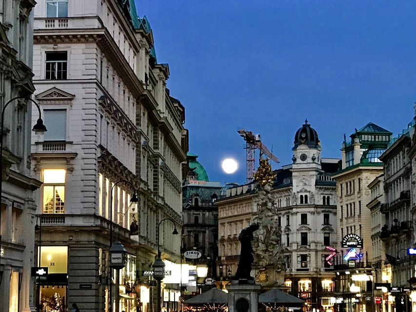 Vienna: City Center Guided Walking Tour - Spanish Riding School: Lipizzaner tradition at close range