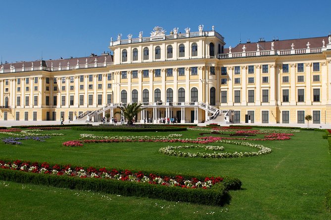 Vienna City Highlights Private Tour - Hofburg: the imperial palace heart, built for a guided walkthrough