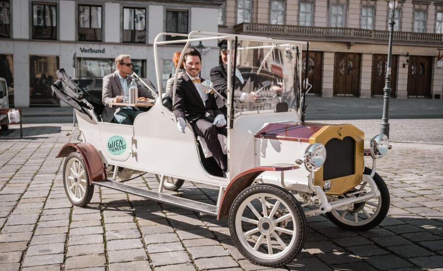 Vienna: City Sightseeing Tour in an Electro Vintage Car - Vienna From a Royal Electro-Vintage Car, Without the Noise