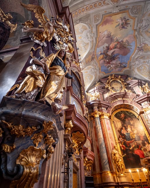 Vienna: Classical Concert in St. Anne's Church (Annakirche) - Period instruments and period style: why that choice feels special