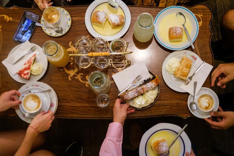 Vienna Coffee and Cake Tour: Sweets, Stories & Hidden Cafés - Where you meet and why that location matters