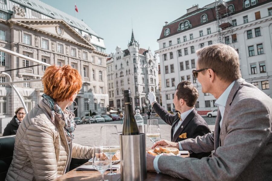 Vienna: Culinary Sightseeing Tour in an Electric Vintage Car - Price vs. value: when $364 makes sense
