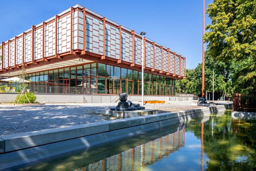 Vienna: Entry Ticket Belvedere 21 & Contemporary Art - Belvedere 21: A Post-War Modernist Building With Contemporary Art Energy