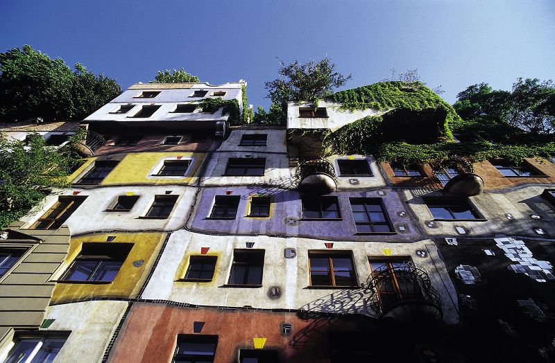 Vienna: Full-Day Private Tour including Schönbrunn Palace - Old Town on foot: St. Stephen’s Cathedral to hidden courtyards