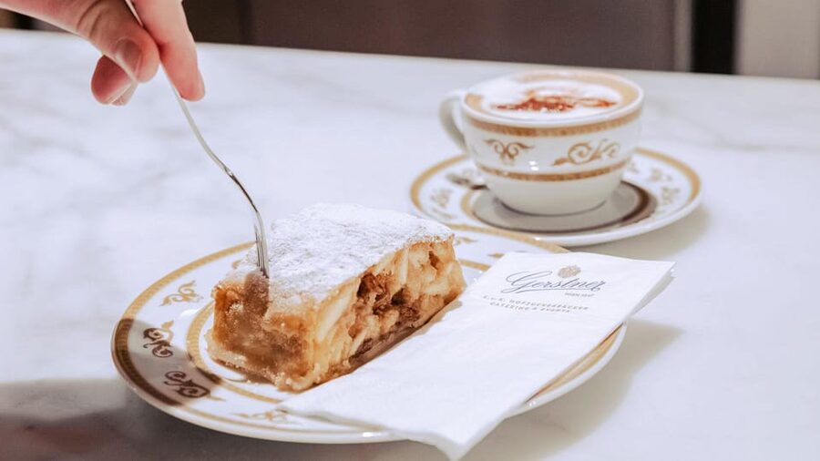 Vienna: Gerstner KuK Hofzuckerbäcker Baking Show & Tasting - Key things to know