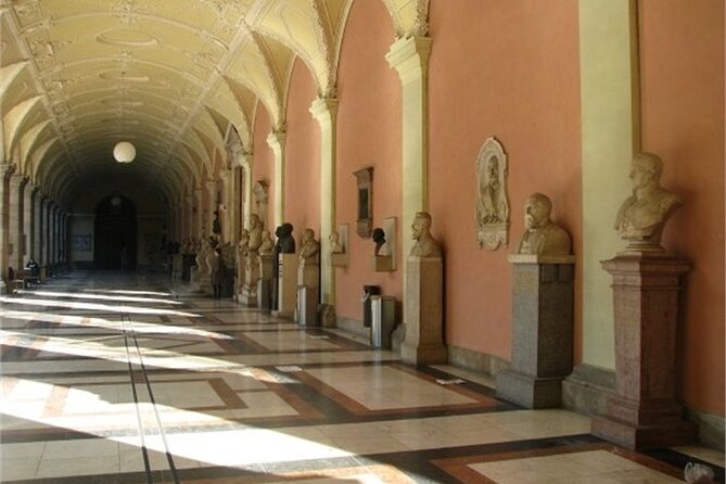 Vienna Guided City Tour in English - Where the tour starts: Mozarthaus Vienna and a fast way to orient