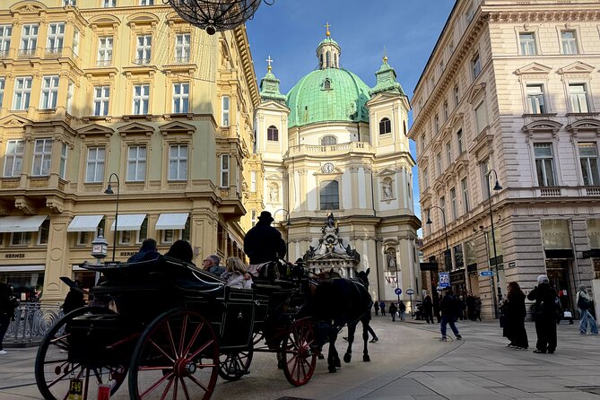 Vienna Guided Food Tour with 8 Food Tastings & A Secret Dish - Stop 4: Kurrentgasse 10 and the Old Town Food-Route Feel