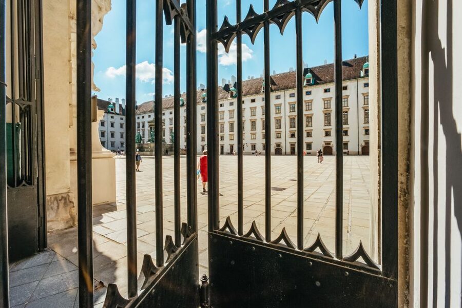 Vienna: Guided Walking Tour of City Center Highlights - Hofburg exterior and the imperial look without the ticket stress