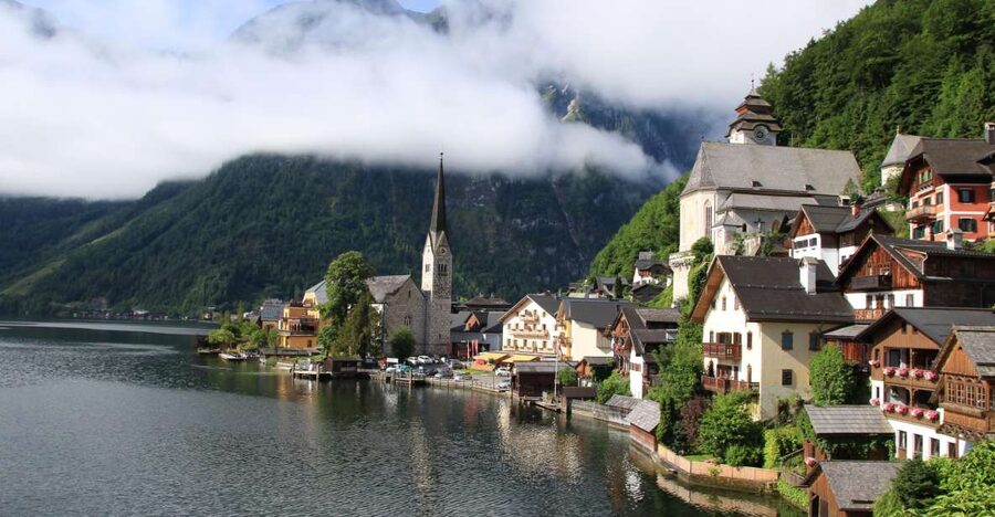 Vienna: Hallstatt & Alpine Peaks Day Trip with Admont Abbey - Hallstatt guided walk: making the most of 2.5 hours in the village