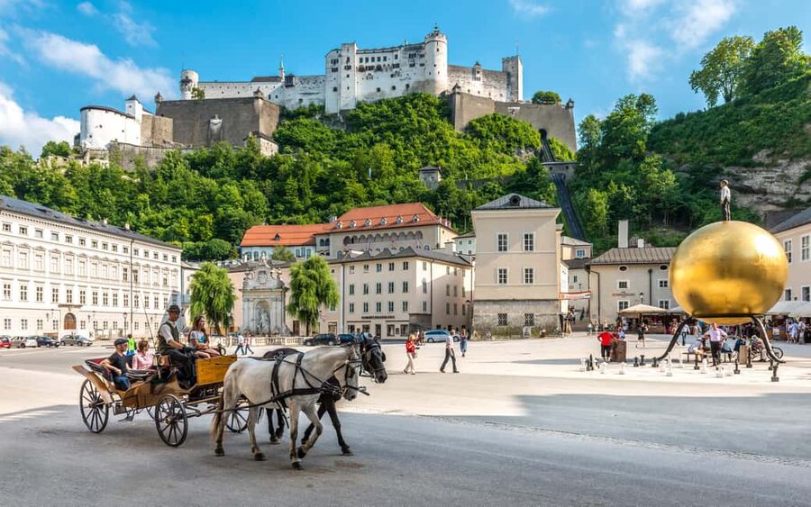 Vienna: Hallstatt and Salzburg Day Tour - How the 13-hour pace feels when you start in Vienna