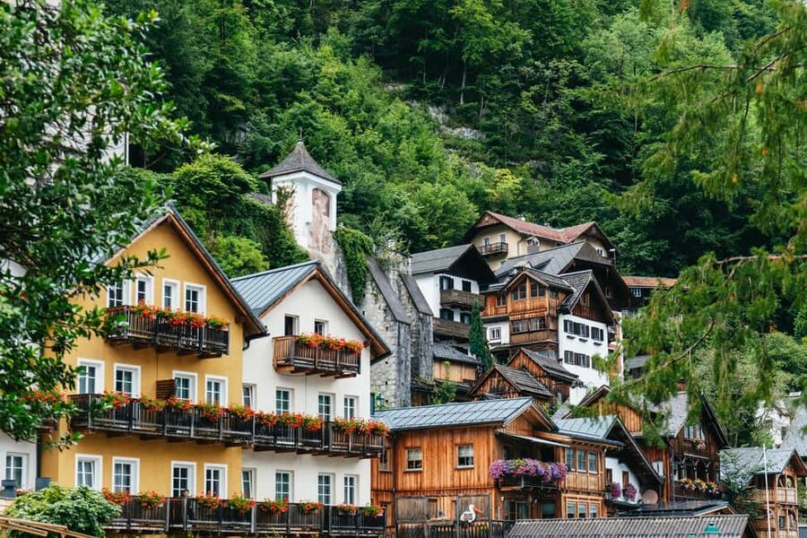 Vienna: Hallstatt Day Trip with Boat Ride Option - First photo stop: Schloss Ort and that wooden bridge moment
