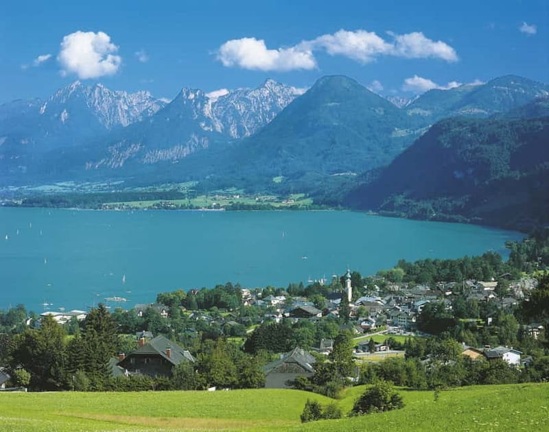Vienna: Hallstatt, Salzburg, Melk, Alps & Lakes Day Trip - Viewpoint breaks and the Alpine scenery rhythm