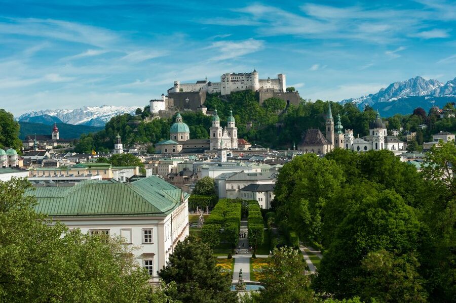Vienna: Hallstatt, Salzburg, Melk, Alps & Lakes Day Trip - Comfort, pacing, and what $129 really buys you
