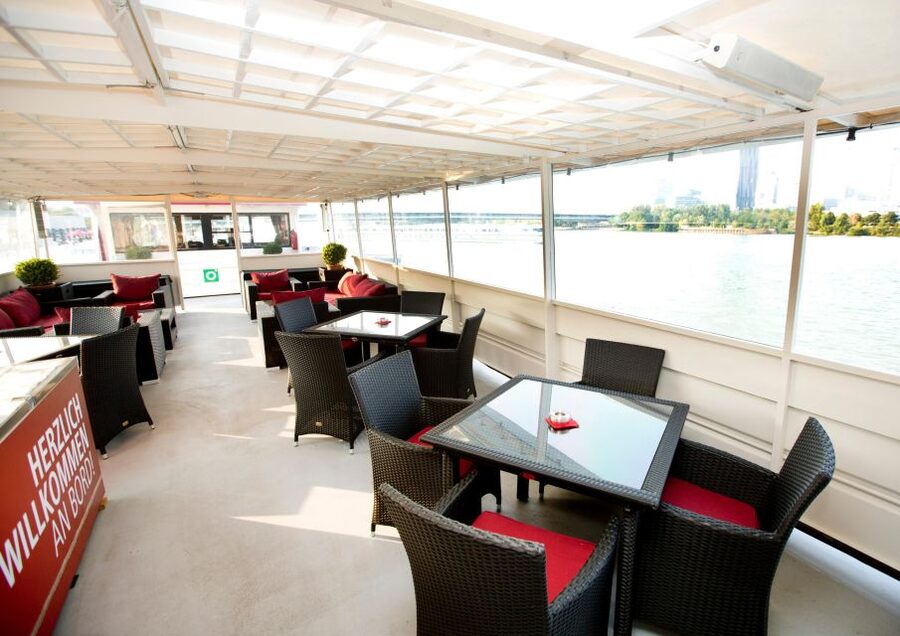 Vienna: Heurigen Cruise with Viennese Songs and Buffet - MS Admiral Tegetthoff and the Onboard Atmosphere
