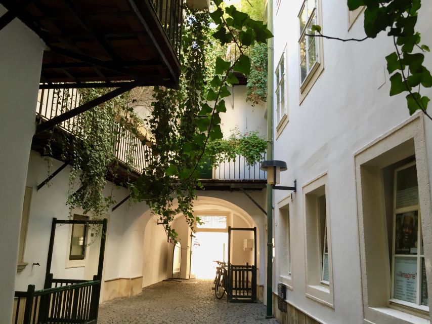 Vienna: Hidden Gems near St. Stephen's & Old University - Hidden lanes near St. Stephen’s: seeing what most people walk past