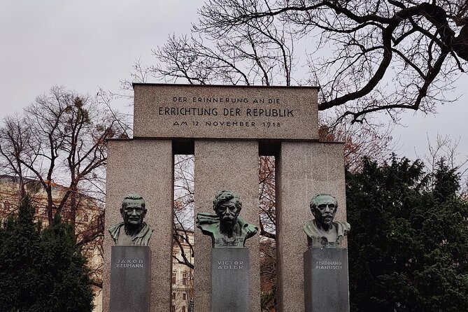 Vienna Highlight Tour - yue walk - Lobkowitzplatz area: Albertina Palace, Otto Wagner, and a church tower in the mix