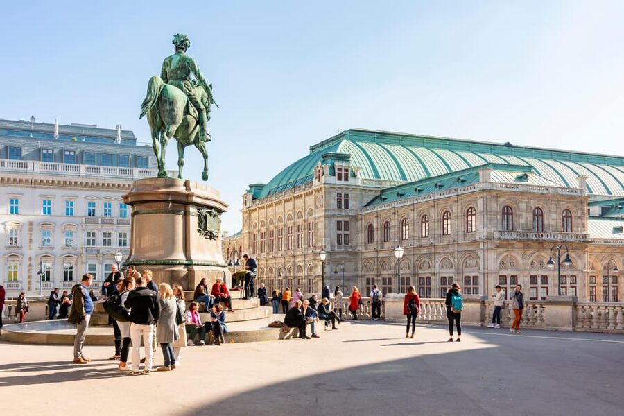 Vienna: Highlights Private Tour, Palaces & Sacher Cake - Hoher Markt, the Jewish Quarter heritage, and Ruprechtskirche