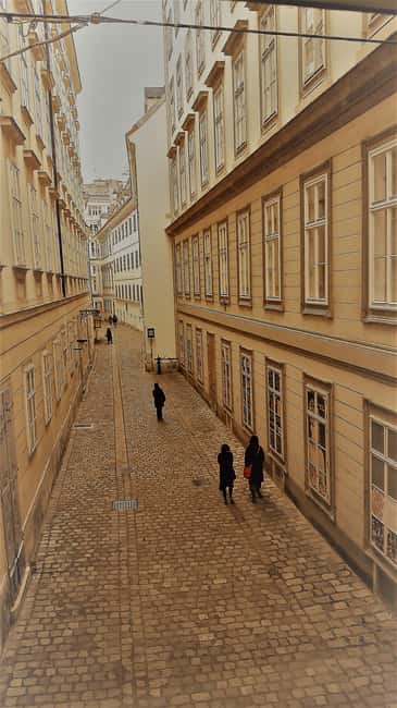 Vienna: historical tours with locals in the unknown City, - Winding, lesser-known streets: learning Vienna by getting lost on purpose