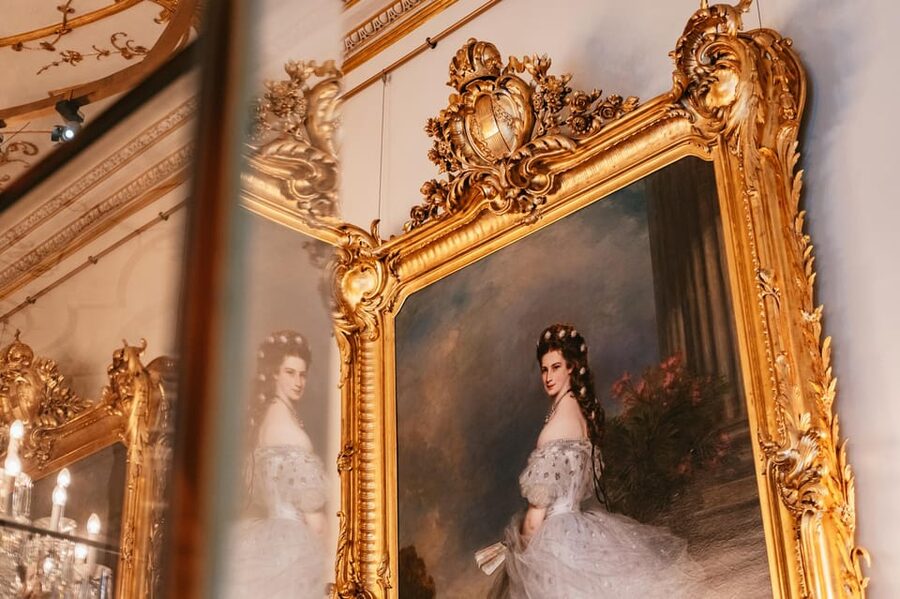 Vienna: Hofburg and Empress Sisi Museum Guided Tour - The Walk to Hofburg: Stories That Turn Streets Into Context