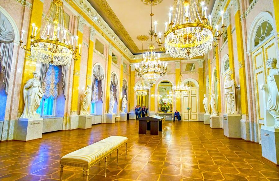 Vienna: Hofburg Palace and Sisi Museum Skip-the-Line Tour - Old Town walk and St. Stephen’s Cathedral: how the palace links to Vienna