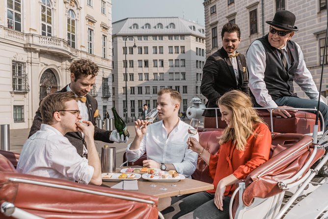 Vienna Horse-Drawn Carriage Ride with Sparkling Wine and Food - Can you actually enjoy it if it’s chilly or crowded?
