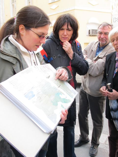 Vienna: Jewish Life in Leopoldstadt 2-Hour Walking Tour - Starting near Taborstraße: getting oriented fast