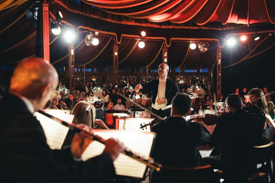 Vienna: Johann Strauss Dinner Show at the Prater - The real costs: drinks, coat check, and paid program