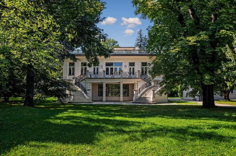 Vienna: Klimt Villa (Gustav Klimt Atelier & Museum) Ticket - Klimt Lost exhibition: art persecution and restitution, explained in plain language