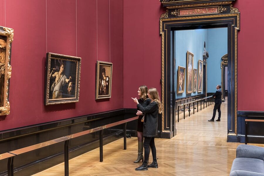 Vienna: Kunsthistorisches Museum Guided Tour incl. admission - Kunstkammer oddities: Cellini’s Saliera and the Madonna of Krumau