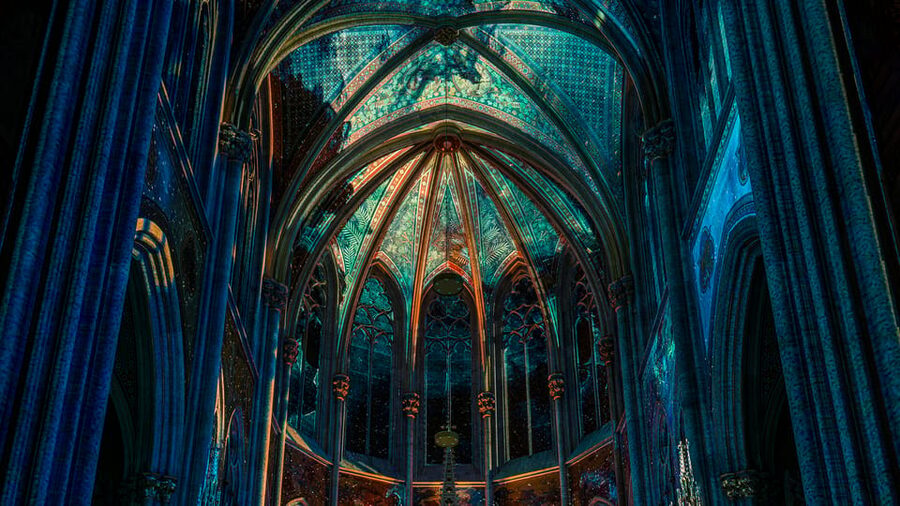 Vienna: Light of Creation Votive Church Immersive Light Show - Dress like it’s winter: the cold church reality