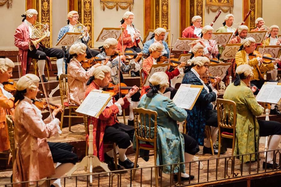 Vienna: Mozart Concert at the Musikverein - Golden Hall - The Music Mix: Mozart Opera Highlights Plus Strauss Favorites