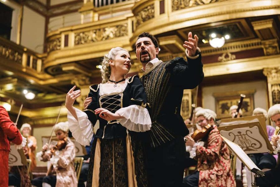 Vienna: Mozart Concert at the Musikverein - Golden Hall - Vienna Mozart Orchestra in Period Costume: Why That Choice Works