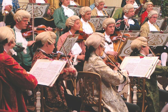 Vienna Mozart Concert in Historical Costumes at the Musikverein - Costumes, conductor energy, and the mood of the room