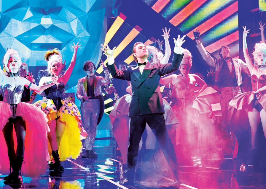 Vienna: Musical Tickets ROCK ME AMADEUS - THE FALCO MUSICAL - Ronacher Theater: Timing, Seats, and How Check-In Really Works