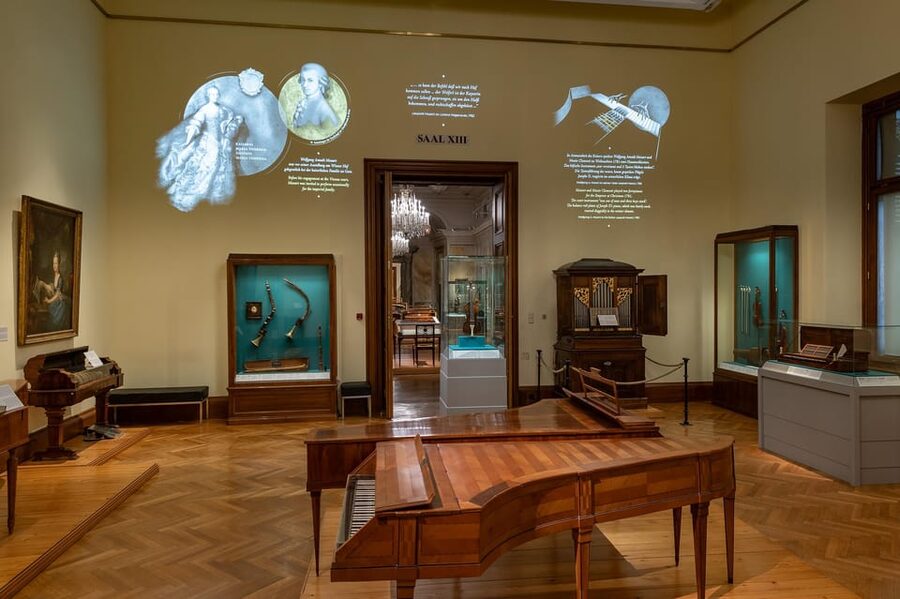 Vienna: New Hofburg Palace Audio-Guided Tour & Entry Ticket - Ornate rooms and staircases: the palace look you came for