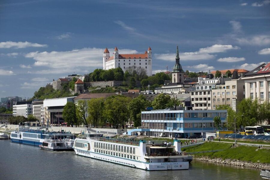 Vienna: Private Day Trip to Bratislava with Hotel Transfers - St. Martin’s Cathedral: the coronation anchor of the day